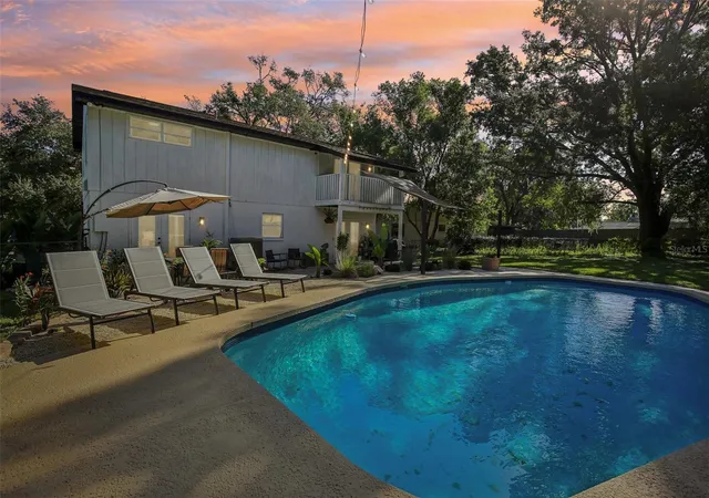 Photo 2 of Single family home for sale at 18410 Sterling Silver Cir, Lutz, FL 33549 | MLS# W7890337 | Listing updated on 2026-10-20