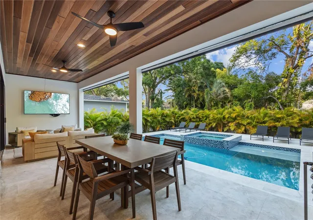 Photo 4 of Single family home for sale at 818 W Kentucky Ave, Tampa, FL 33603 | MLS# TB8558272 | Listing updated on 2026-10-24