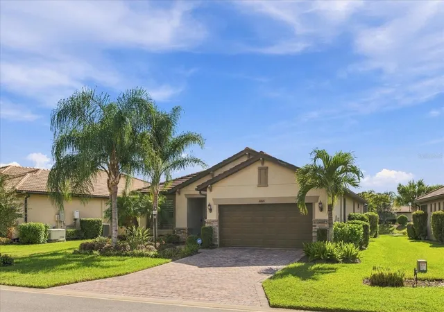 Photo 2 of Single family home for sale at 6808 Chester Trl, Bradenton, FL 34202 | MLS# A4709647 | Listing updated on 2026-10-22