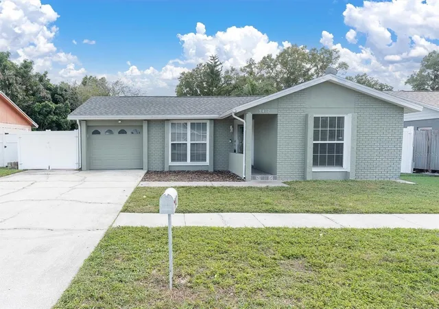 Single family home for sale at 9402 Attenbury Dr, TAMPA, FL 33615 | MLS# TB8558279
