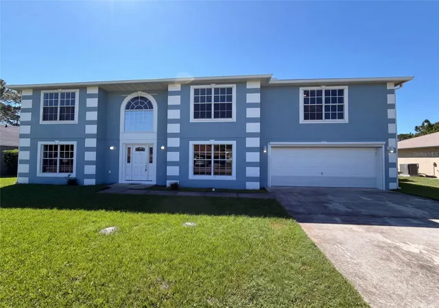 Photo 1 of Single family home for sale at 10 Freeland Ln, Palm Coast, FL 32137 | MLS# O6450046 | Listing updated on 2026-10-15