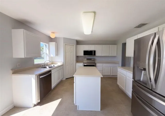 Photo 2 of Single family home for sale at 10 Freeland Ln, Palm Coast, FL 32137 | MLS# O6450046 | Listing updated on 2026-10-15