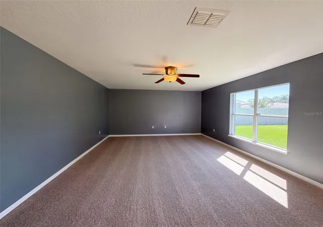 Photo 3 of Single family home for sale at 10 Freeland Ln, Palm Coast, FL 32137 | MLS# O6450046 | Listing updated on 2026-10-15