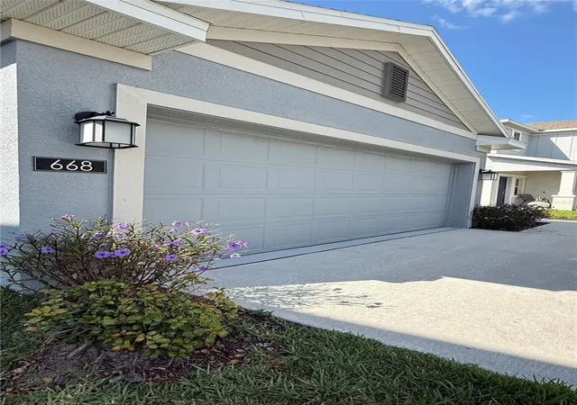 Photo 3 of Single family home for sale at 668 Reggie Rd, Lake Wales, FL 33859 | MLS# O6450053 | Listing updated on 2026-10-22