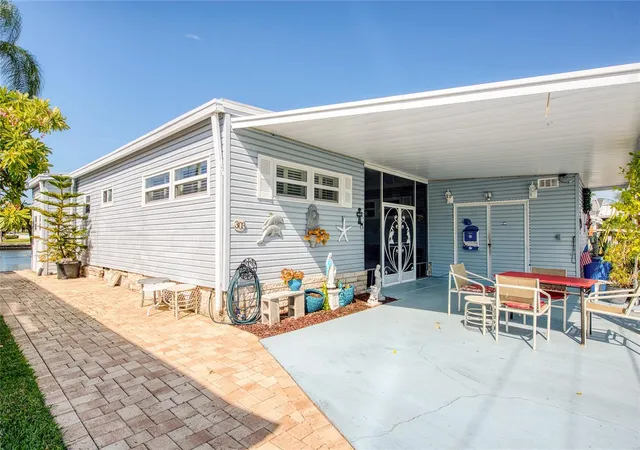 Photo 4 of Manufactured home for sale at 18675 US Hwy 19 N #303, Clearwater, FL 33764 | MLS# TB8558301 | Listing updated on 2026-10-24