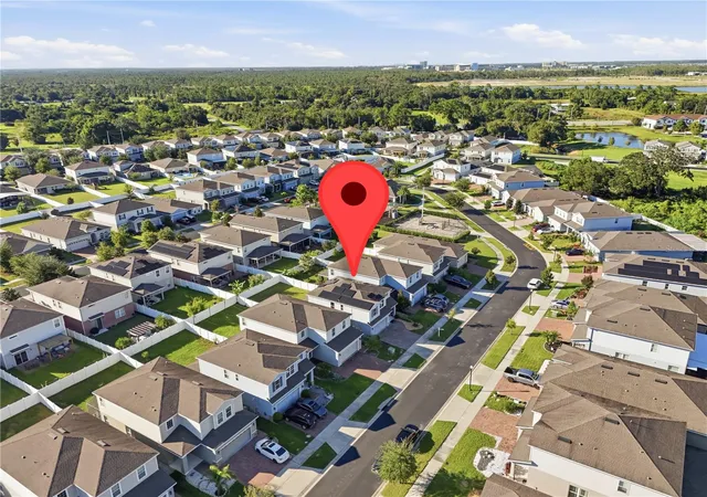 Photo 4 of Single family home for sale at 4406 Silver Crk St, Kissimmee, FL 34744 | MLS# O6450074 | Listing updated on 2026-10-20