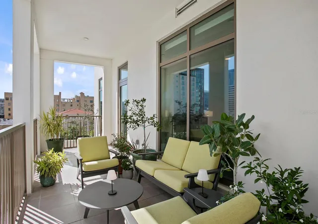 Photo 4 of Condo for sale at 126 4th Avenue NE #502, Saint Petersburg, FL 33701 | MLS# TB8558302 | Listing updated on 2026-10-18