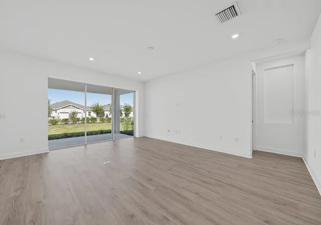 Photo 2 of Single family home for sale at 4276 Barbuda Ln, Kissimmee, FL 34758 | MLS# O6450079 | Listing updated on 2026-10-28