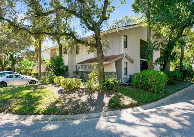 Photo 1 of Condo for sale at 300 S Florida Ave #100L, Tarpon Springs, FL 34689 | MLS# TB8558307 | Listing updated on 2026-10-16