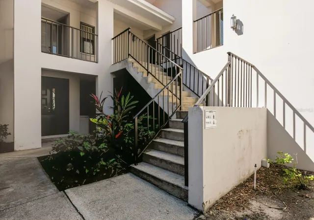 Photo 4 of Condo for sale at 300 S Florida Ave #100L, Tarpon Springs, FL 34689 | MLS# TB8558307 | Listing updated on 2026-10-16