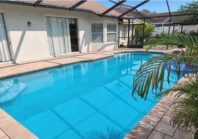 Photo 1 of Single family home for sale at 8701 Middle Cross Pl, Tampa, FL 33635 | MLS# TB8558308 | Listing updated on 2026-10-17