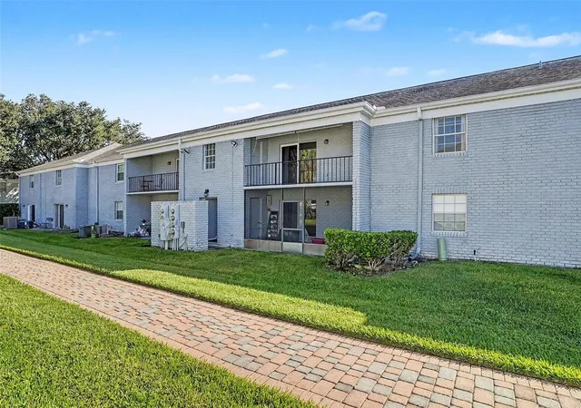 Photo 4 of Condo for sale at 216 Lewfield Cir #216, Winter Park, FL 32792 | MLS# O6450087 | Listing updated on 2026-10-25