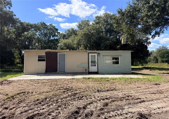 Manufactured home for sale at 4528 Meadowview Dr, LAKELAND, FL 33810 | MLS# P4940164