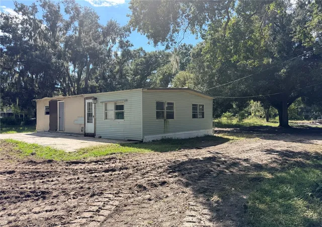 Photo 1 of Manufactured home for sale at 4528 Meadowview Dr, Lakeland, FL 33810 | MLS# P4940164 | Listing updated on 2026-10-29