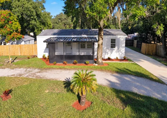Single family home for sale at 870 Wolf Trl, CASSELBERRY, FL 32707 | MLS# O6450097