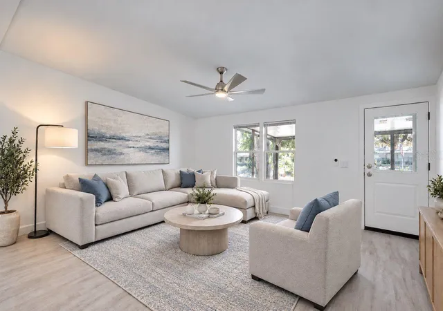 Photo 3 of Single family home for sale at 870 Wolf Trl, Casselberry, FL 32707 | MLS# O6450097 | Listing updated on 2026-10-20