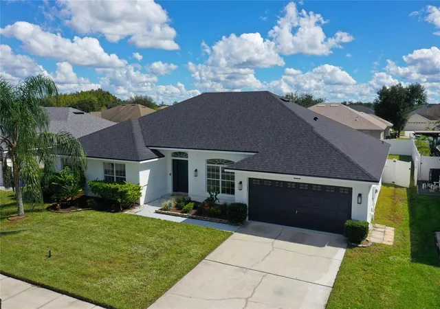 Photo 1 of Single family home for sale at 3025 Sandstone Dr, Saint Cloud, FL 34772 | MLS# O6450110 | Listing updated on 2026-10-23