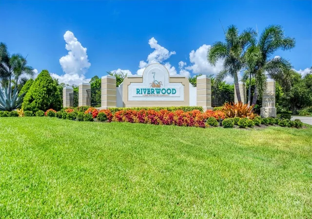 Photo 4 of Condo for sale at 4746 Club Dr #202, Port Charlotte, FL 33953 | MLS# C7532058 | Listing updated on 2026-10-28