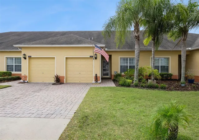 Photo 1 of Single family home for sale at 3640 Solana Cir #11C, Clermont, FL 34711 | MLS# O6450112 | Listing updated on 2026-10-21