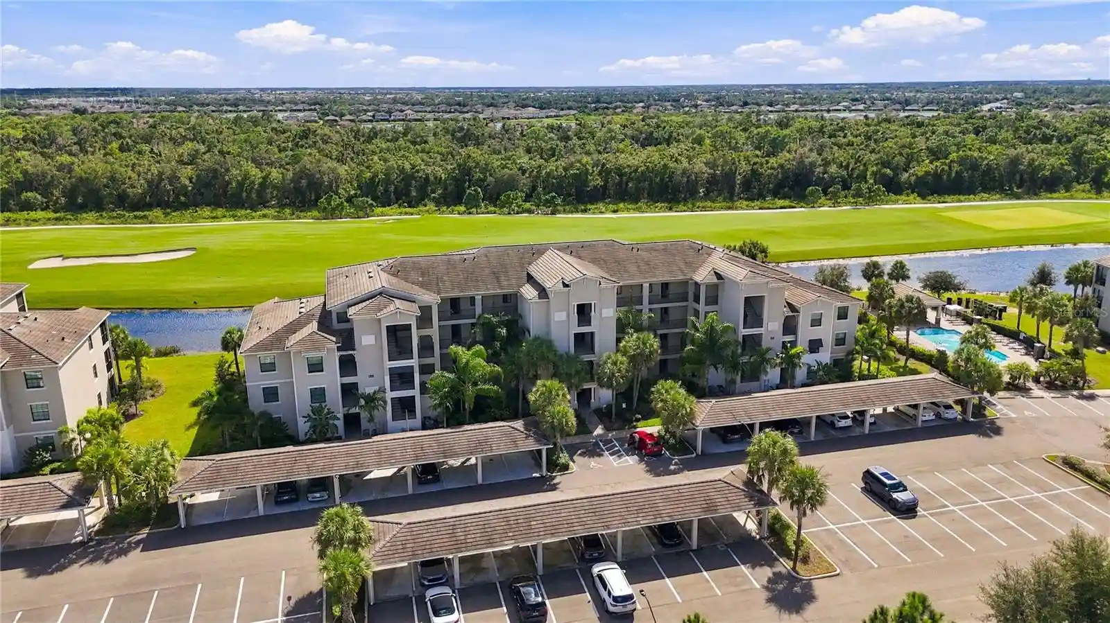 Listing Photo 2 - Condo for sale in 17810 Gawthrop Dr located at 17810 Gawthrop Dr, LAKEWOOD RANCH, FL 34211 - Unit #202