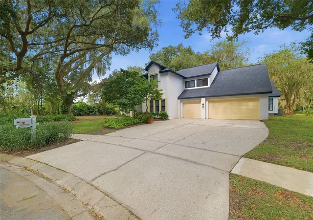 Photo 4 of Single family home for sale at 6201 Greenwich Dr, Tampa, FL 33647 | MLS# TB8558357 | Listing updated on 2026-10-22