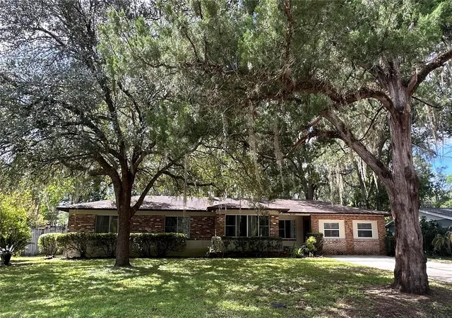 Photo 2 of Single family home for sale at 3735 Sw 2nd Place, Gainesville, FL 32607 | MLS# GC544198 | Listing updated on 2026-10-17