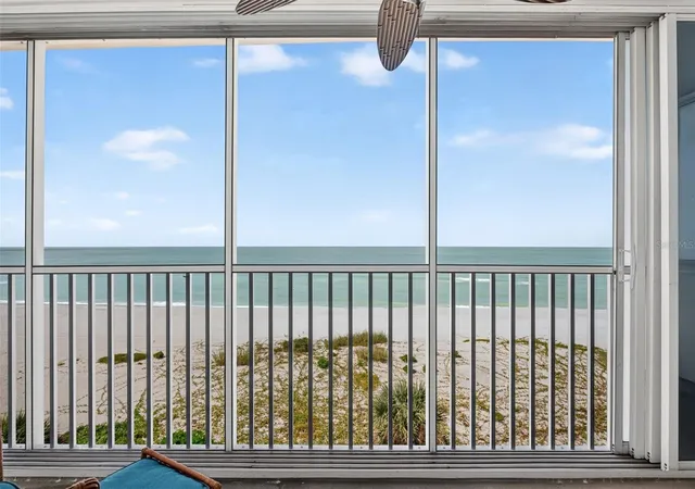 Photo 3 of Condo for sale at 633 Alhambra Rd #508, Venice, FL 34285 | MLS# A4709680 | Listing updated on 2026-10-29