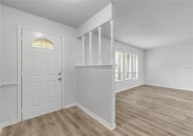 Photo 3 of Single family home for sale at 6330 Delta Leah Dr, Orlando, FL 32818 | MLS# V4951836 | Listing updated on 2026-10-23