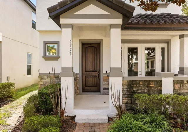 Photo 2 of Single family home for sale at 9279 Grand Is Way, Winter Garden, FL 34787 | MLS# O6450136 | Listing updated on 2026-10-20