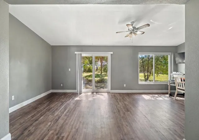 Photo 4 of Single family home for sale at 2827 Delrose Dr N, Lakeland, FL 33805 | MLS# L4965807 | Listing updated on 2026-10-24