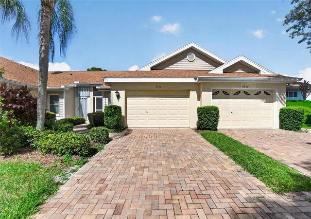 Photo 2 of Condo for sale at 2433 New Hvn Cir, Sun City Center, FL 33573 | MLS# TB8558380 | Listing updated on 2026-10-17