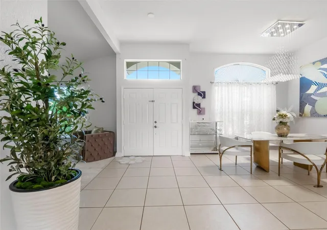 Photo 4 of Single family home for sale at 11883 Hartfordshire Way, Orlando, FL 32824 | MLS# O6450140 | Listing updated on 2026-10-20