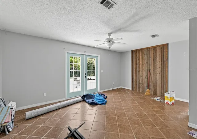 Photo 3 of Single family home for sale at 8175 Shooter Ln, Laurel Hill, FL 32567 | MLS# O6450145 | Listing updated on 2026-10-28