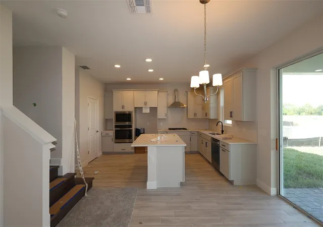 Photo 3 of Single family home for sale at 5278 High Line Dr, Saint Cloud, FL 34771 | MLS# O6450146 | Listing updated on 2026-10-20