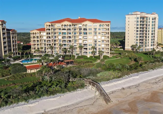 Listing Photo 3 - Condo for sale in building located at 11Th Ave De La Mer, Palm Coast, FL 32137 - Unit #1207