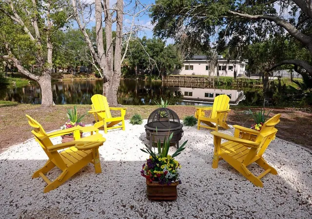 Photo 1 of Single family home for sale at 405 Manor Blvd, Palm Harbor, FL 34683 | MLS# TB8558391 | Listing updated on 2026-10-23