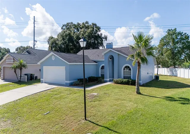 Photo 1 of Single family home for sale at 5351 St Lucia Dr, Lakeland, FL 33812 | MLS# P4940168 | Listing updated on 2026-10-23