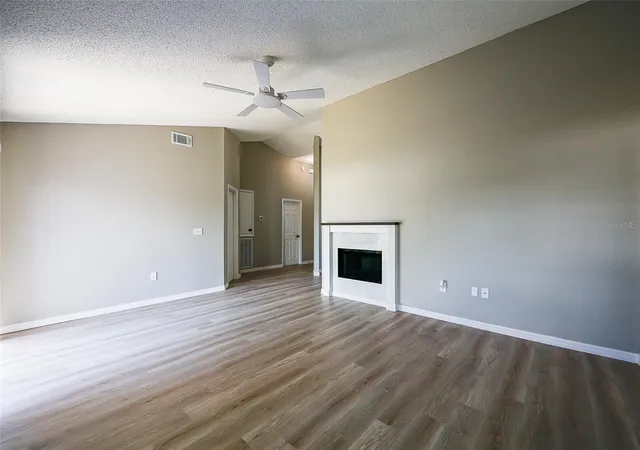 Photo 4 of Single family home for sale at 5351 St Lucia Dr, Lakeland, FL 33812 | MLS# P4940168 | Listing updated on 2026-10-23
