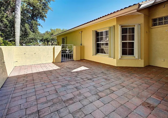 Photo 3 of House for sale at 251 Vista Del Lago Way, Venice, FL 34292 | MLS# N6146205 | Listing updated on 2026-10-21