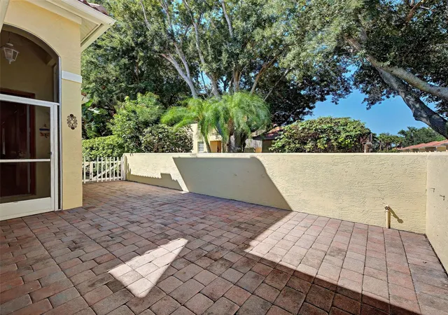 Photo 4 of House for sale at 251 Vista Del Lago Way, Venice, FL 34292 | MLS# N6146205 | Listing updated on 2026-10-21