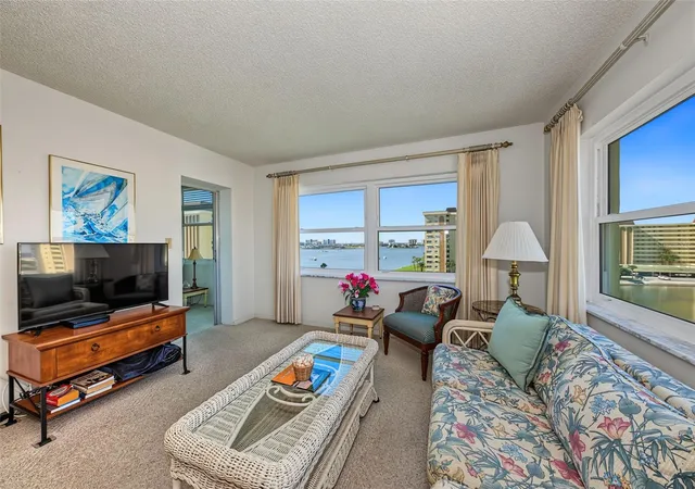 Photo 3 of Condo for sale at 4575 Cove Cir #709, Saint Petersburg, FL 33708 | MLS# TB8558398 | Listing updated on 2026-10-17