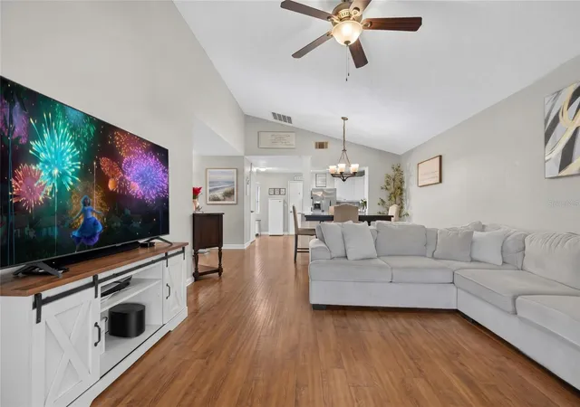 Photo 4 of Single family home for sale at 114 Sunwood Ct, Kissimmee, FL 34743 | MLS# G5119121 | Listing updated on 2026-10-21