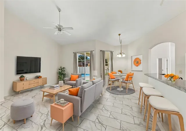 Photo 2 of Single family home for sale at 4307 Brooke Dr, Valrico, FL 33594 | MLS# TB8558403 | Listing updated on 2026-10-22