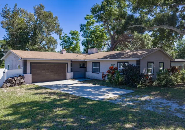 Photo 3 of Single family home for sale at 4260 Narvarez Way S, Saint Petersburg, FL 33712 | MLS# TB8558405 | Listing updated on 2026-10-27
