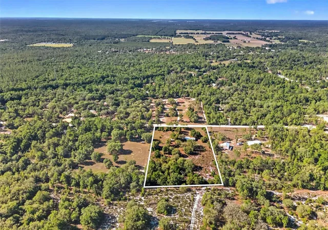 Photo 4 of Manufactured home for sale at 11751 NE 116th Street, Archer, FL 32618 | MLS# O6450163 | Listing updated on 2026-10-16