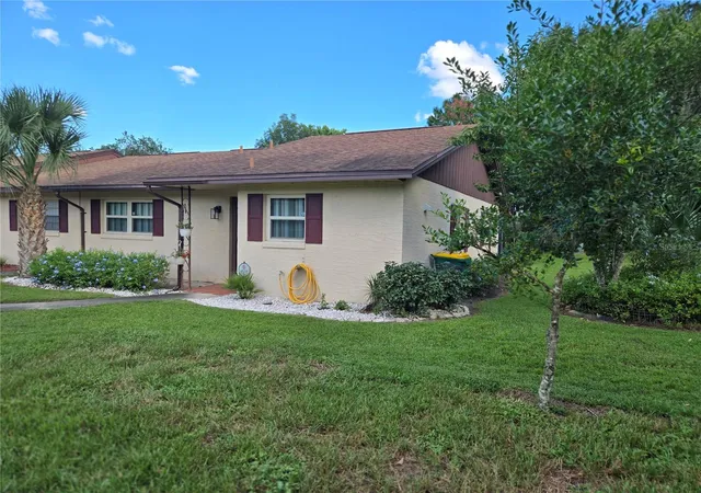 Photo 1 of Condo for sale at 35 Villa Villar Ct #350, Deland, FL 32724 | MLS# V4951838 | Listing updated on 2026-10-27