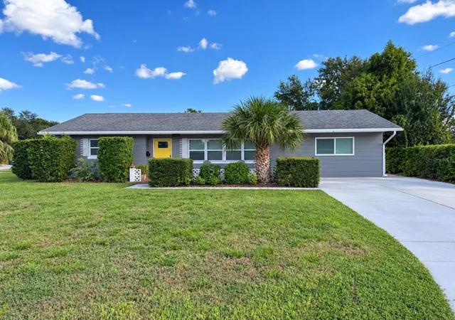 Photo 2 of Single family home for sale at 3653 68th Street N, Saint Petersburg, FL 33710 | MLS# TB8558407 | Listing updated on 2026-10-21