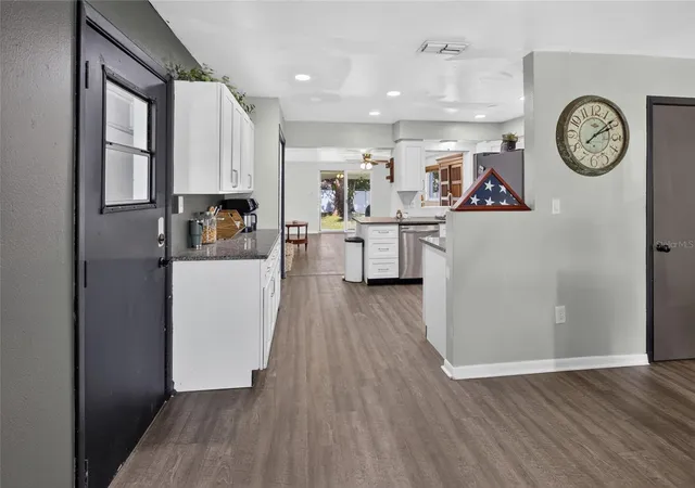 Photo 4 of Single family home for sale at 210 Peak Dr, Brooksville, FL 34601 | MLS# TB8558408 | Listing updated on 2026-10-23