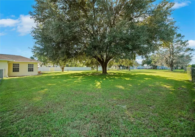Photo 4 of Single family home for sale at 36541 Ml View Rd, Fruitland Park, FL 34731 | MLS# G5119125 | Listing updated on 2026-10-23