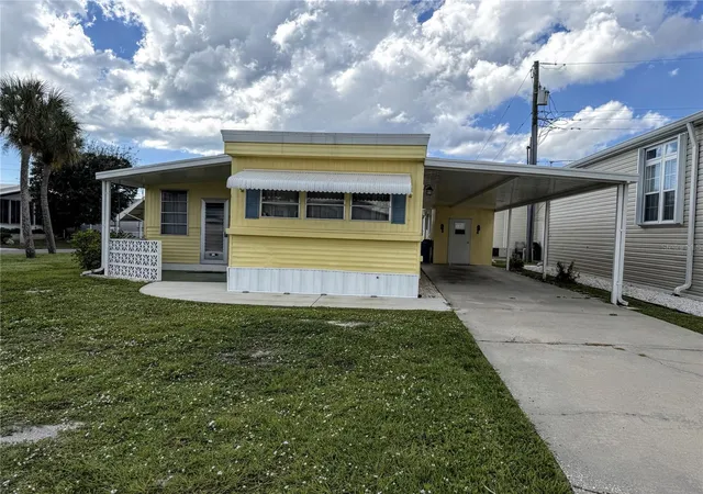 Manufactured home for sale at 802 Turf, VENICE, FL 34285 | MLS# N6146208